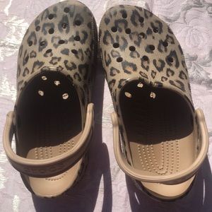Crocs leopard print size eight